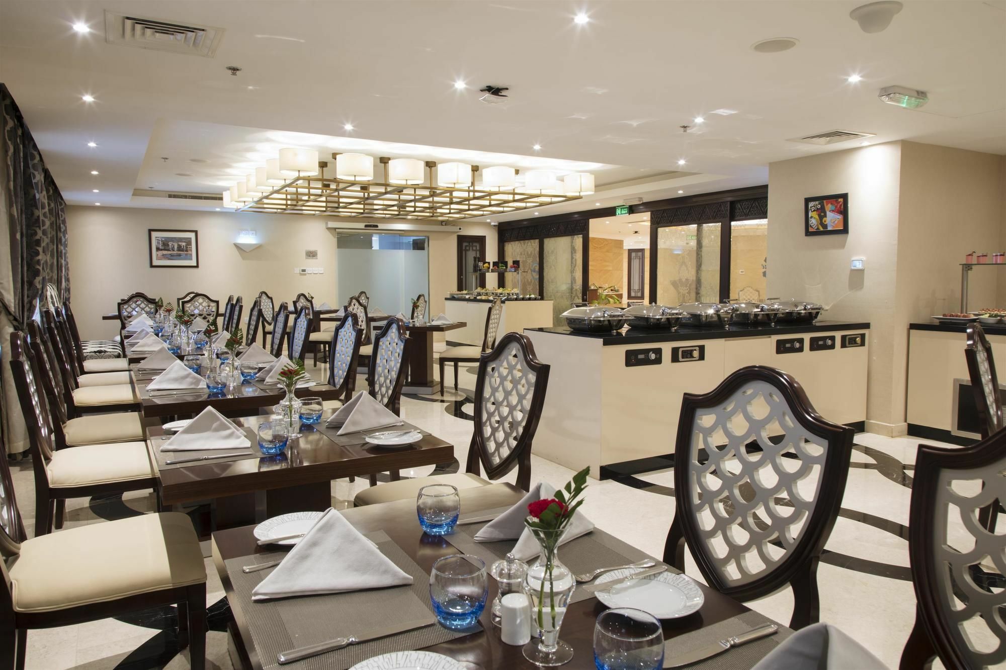 Coral Muscat Hotel And Apartments Dış mekan fotoğraf