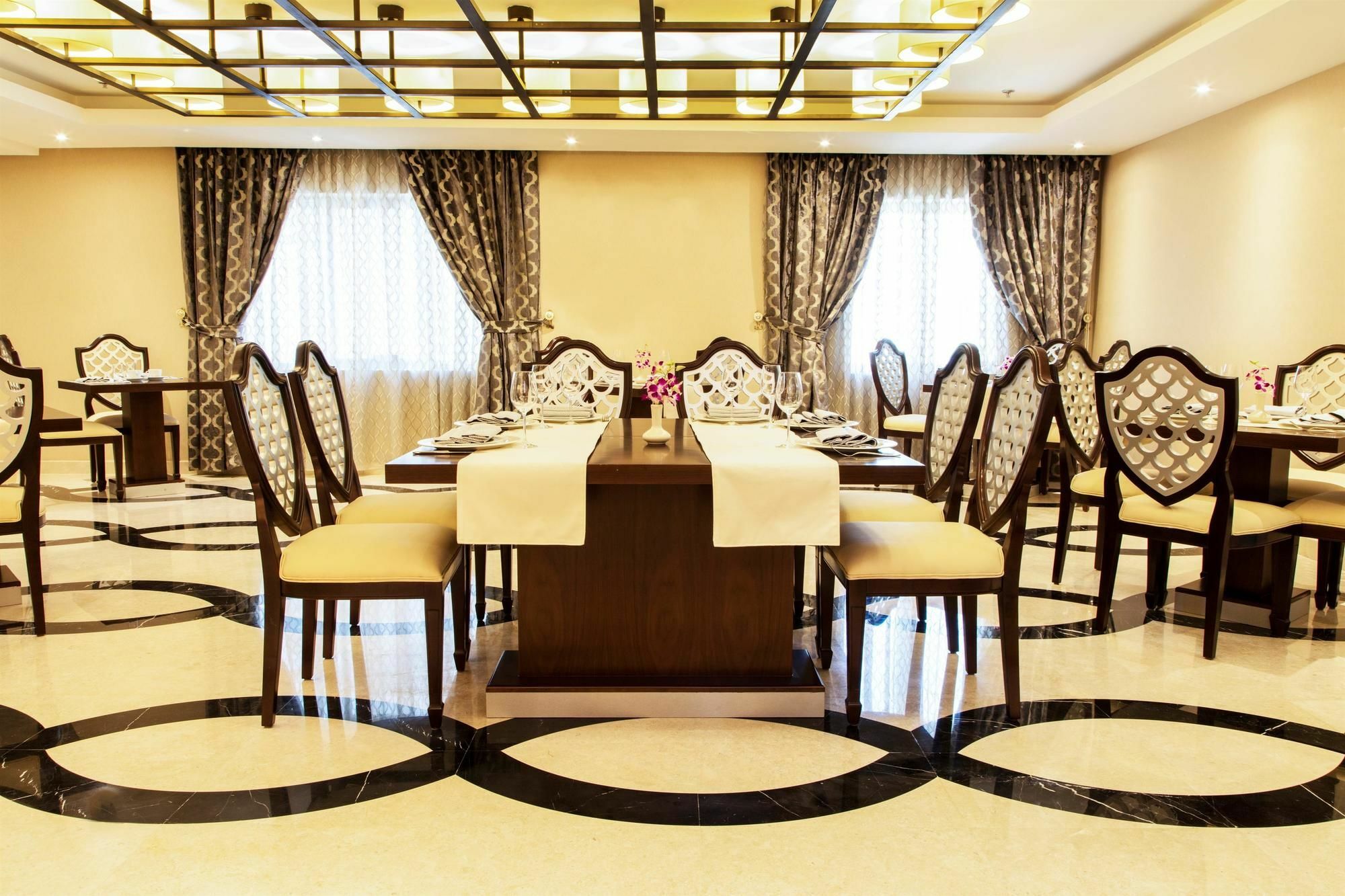 Coral Muscat Hotel And Apartments Dış mekan fotoğraf
